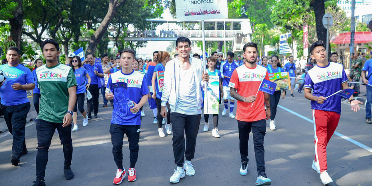 Indofood berpartisipasi dalam Parade Asian Games pada 13 Mei 2018 dengan menghadirkan empat pesepakbola nasional.